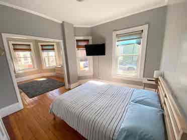 Spacious room in Federal Hill