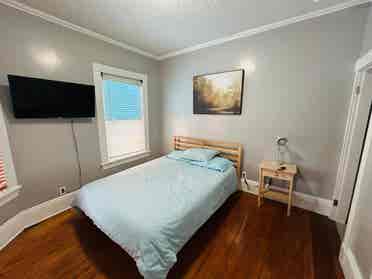 Spacious room in Federal Hill