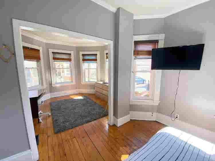 Spacious room in Federal Hill