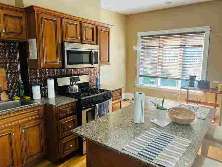 Spacious room in Federal Hill