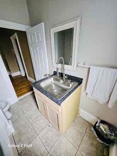 Spacious room in Federal Hill