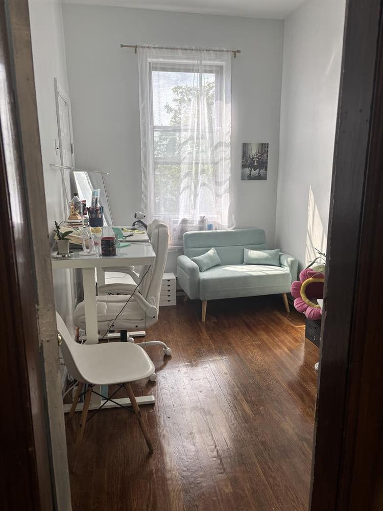 Room in Jersey City Heights