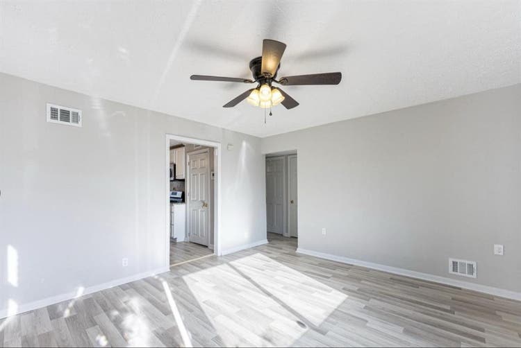 Nice room for rent