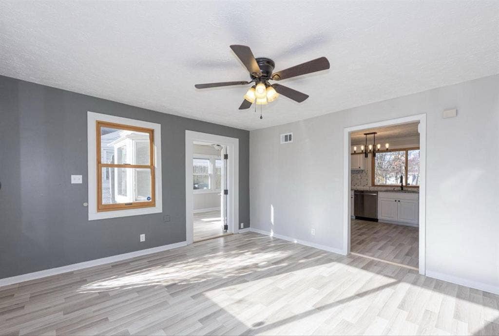 Nice room for rent