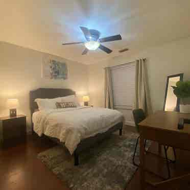 Private Room/Bath Near Hospitals