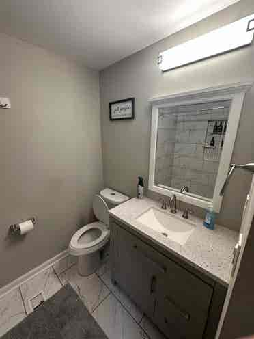 Fully furnished bth, westend!