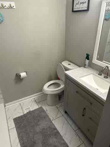 Fully furnished bth, westend!