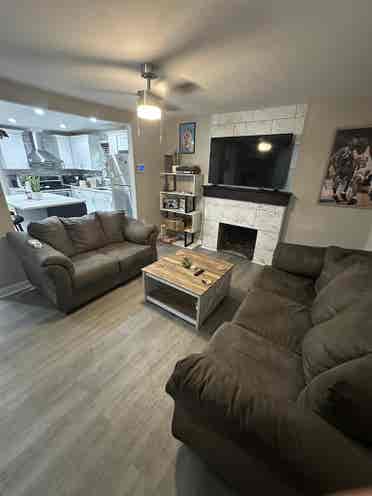 Fully furnished bth, westend!