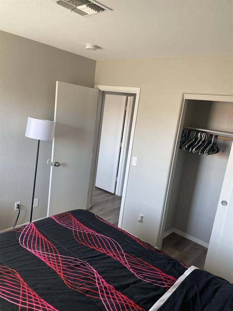 Peaceful Private Room for Rent