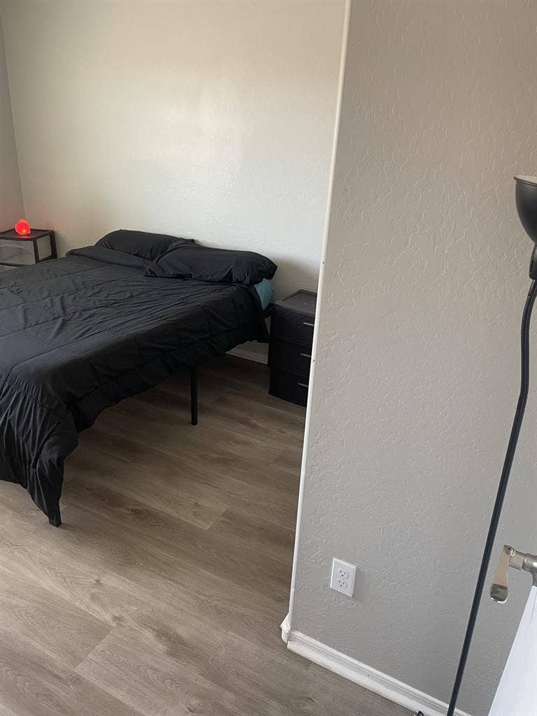 Peaceful Private Room for Rent