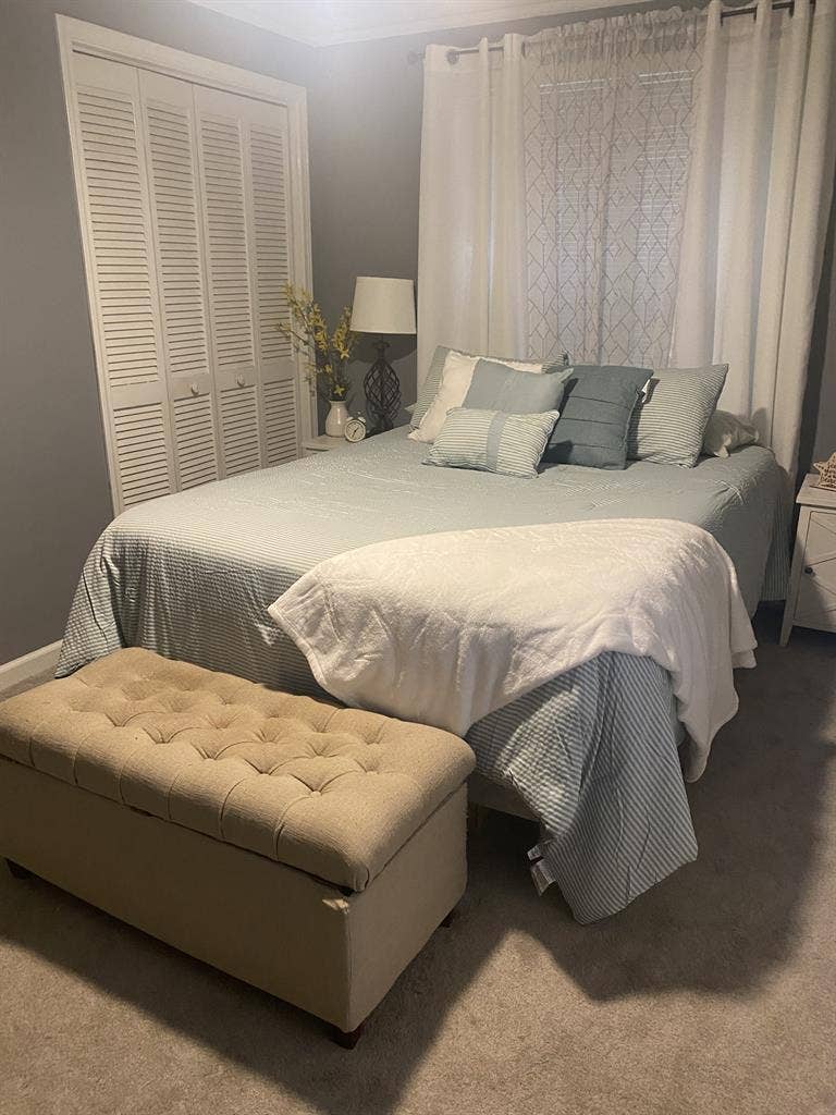 room for rent on lake Jackson