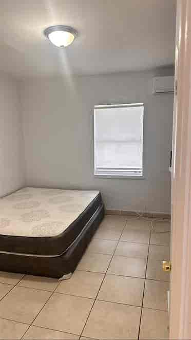 Cozy 1 bedroom + Den for rent!!!