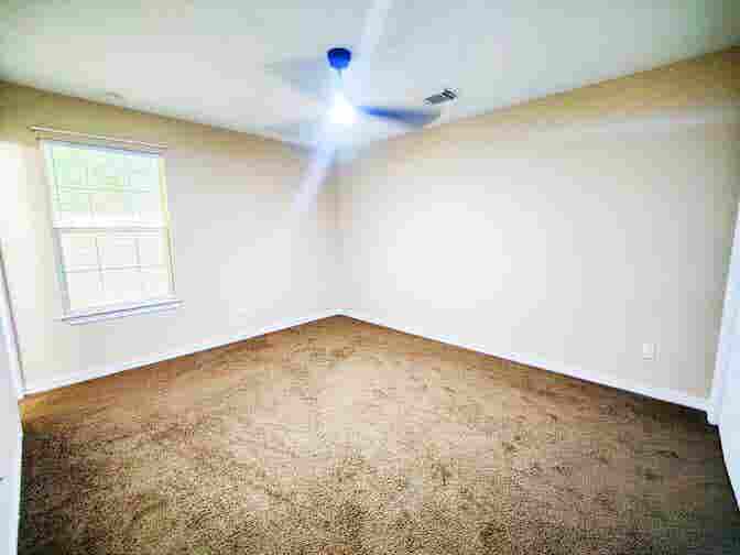 Ensuite - ALL BILLS PAID!