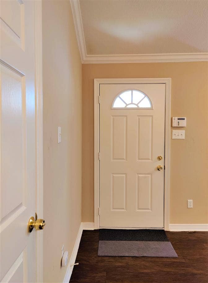 Ensuite - ALL BILLS PAID!