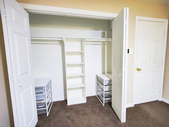 Ensuite - ALL BILLS PAID!