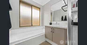 Full furnished Single room for rent