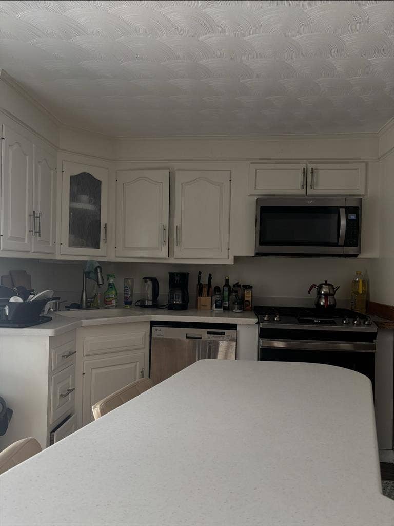 Big room for 2 girl or couple