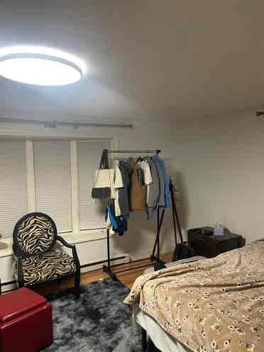 Big room for 2 girl or couple