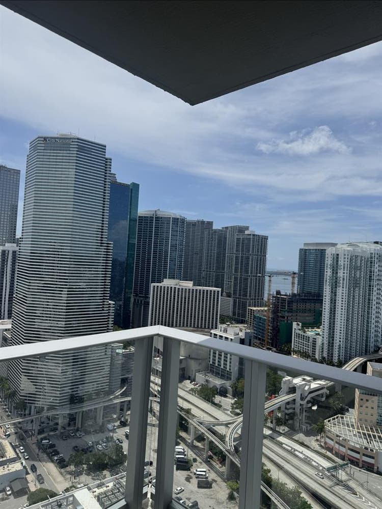 ROOM DOWNTOWN BRICKELL