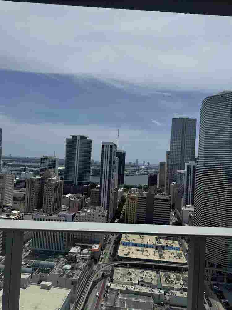 ROOM DOWNTOWN BRICKELL