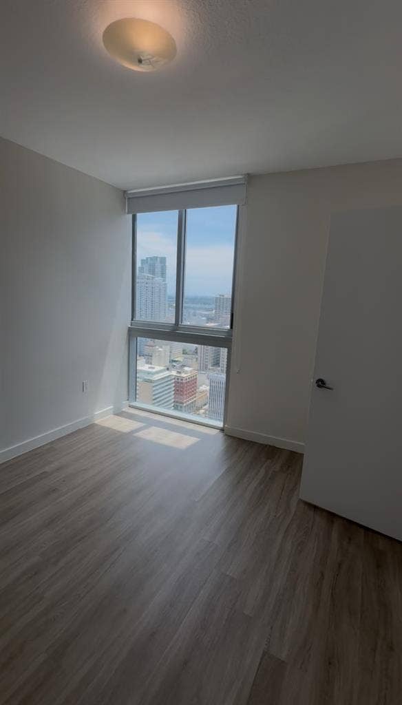 ROOM DOWNTOWN BRICKELL
