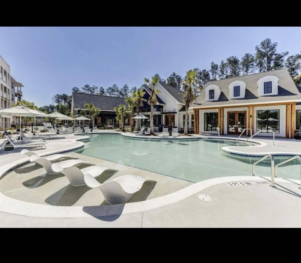 Lease transfer. Message me for info