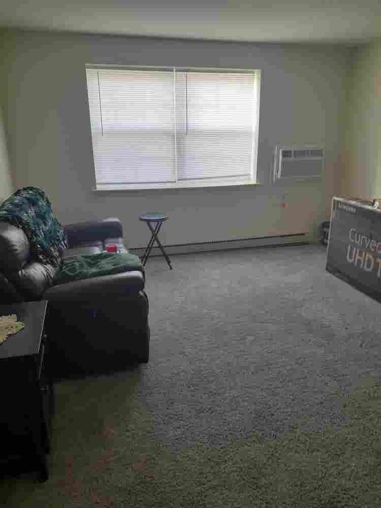Roommate at Hatfield Village