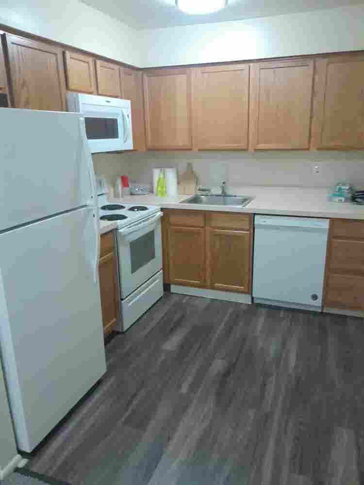Roommate at Hatfield Village