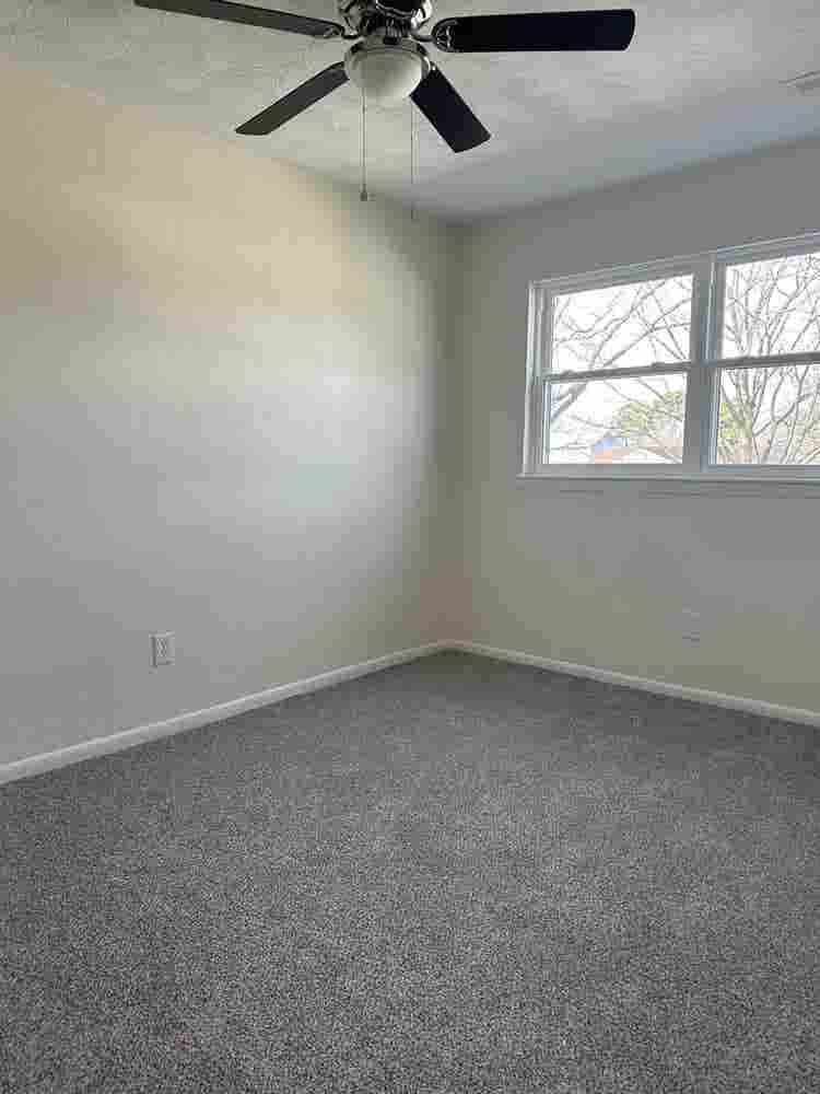 Room for rent $ / month