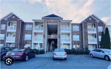 Looking for roommate