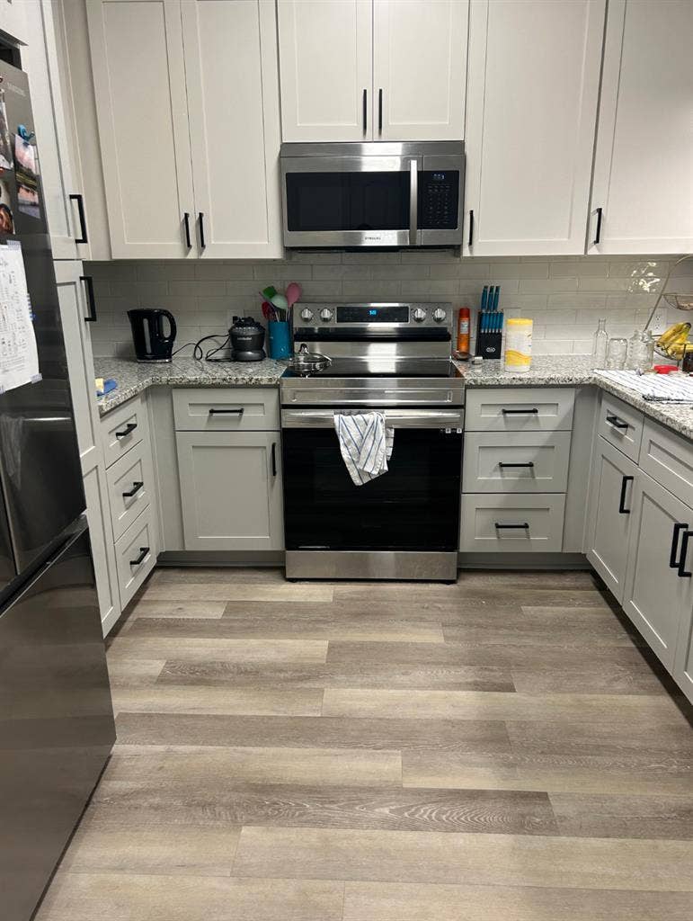 Large, furnished bedroom w/ ensuite