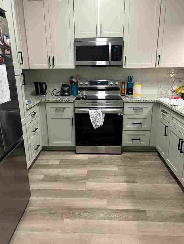 Large, furnished bedroom w/ ensuite