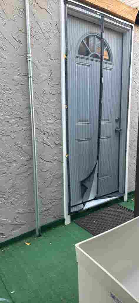 Private entry Gate