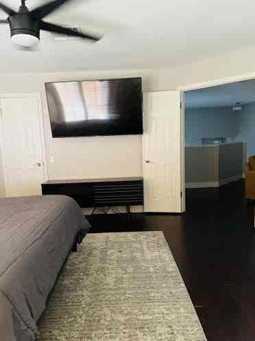 Master Bedroom Available - Phoenix