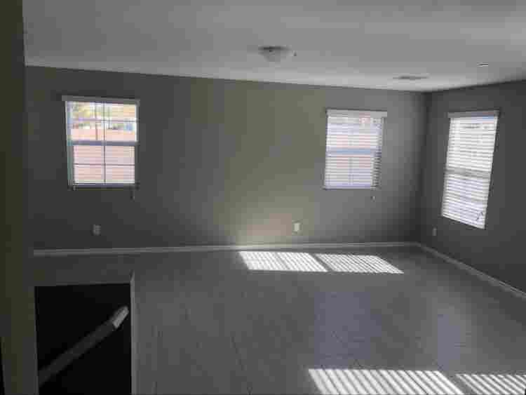 Master Bedroom w/private bath