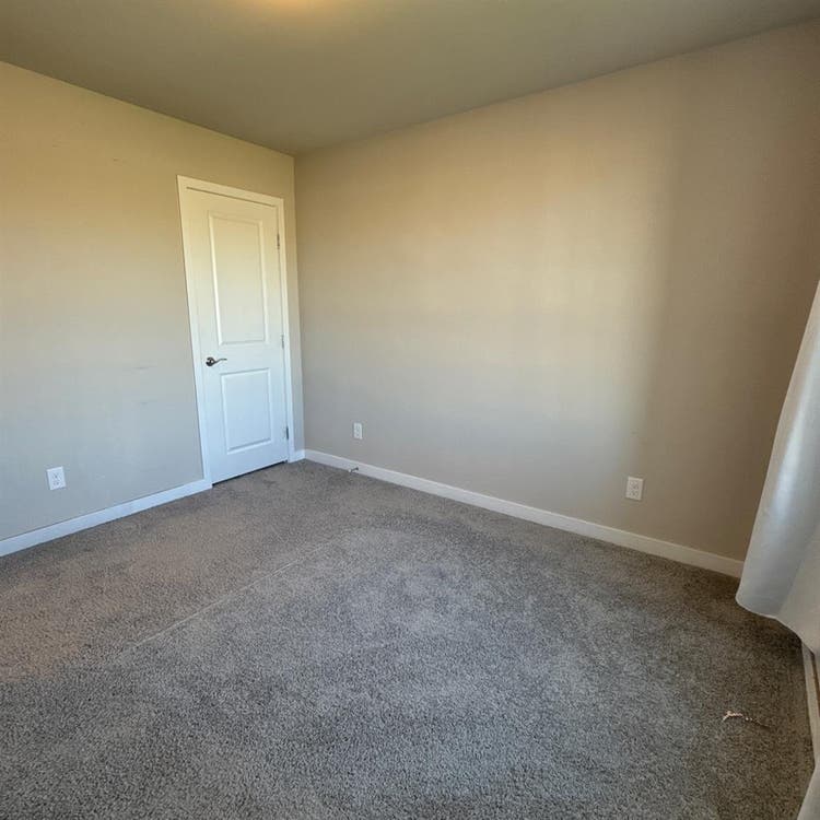 Room available!