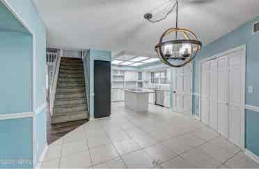 Large Bedroom-Private Bath