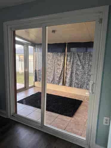 Large Bedroom-Private Bath