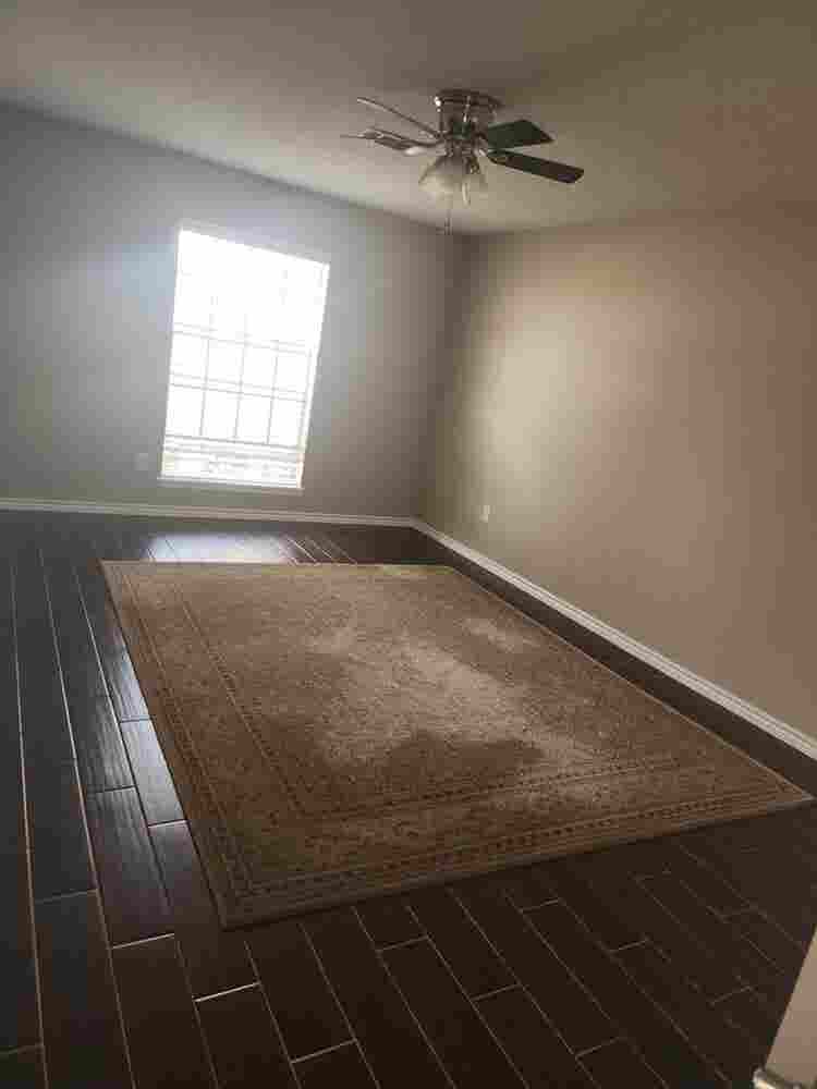 Private Large Room For One Occupant