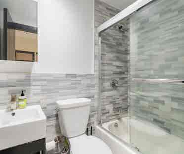 ✨Furnished Room Near Central Park✨