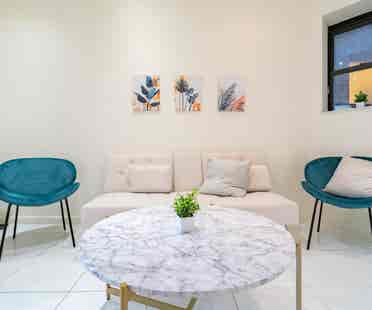✨Furnished Room Near Central Park✨