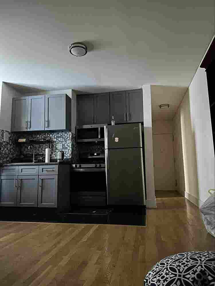 Master Bedroom Facing Broadway