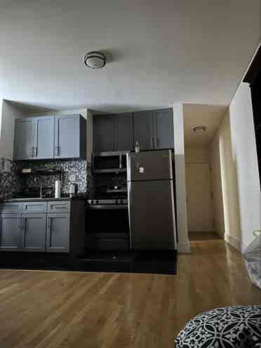 Master Bedroom Facing Broadway