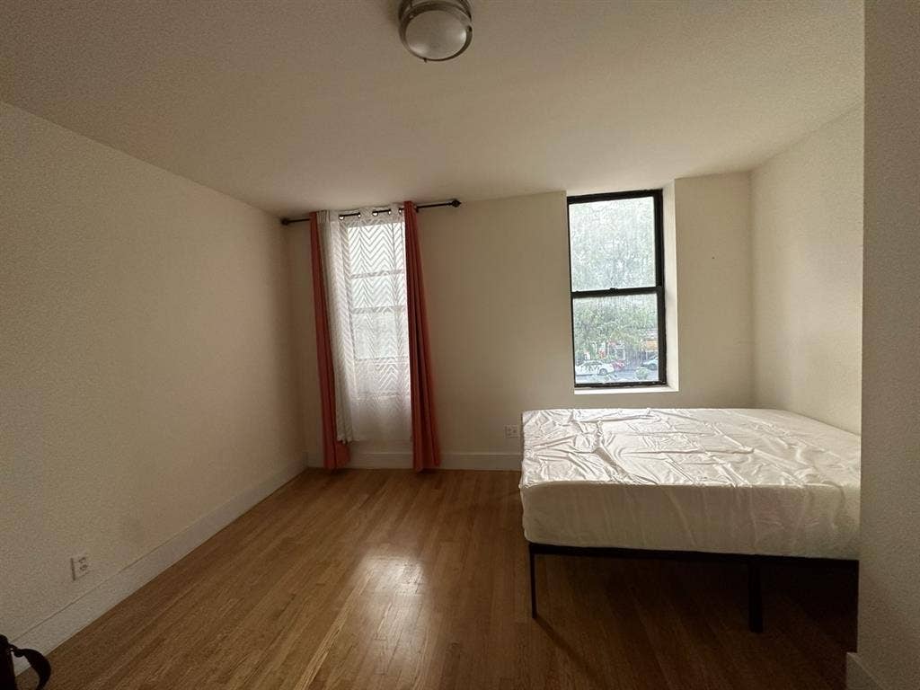 Master Bedroom Facing Broadway