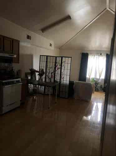 Room in Shared Home w/2BA