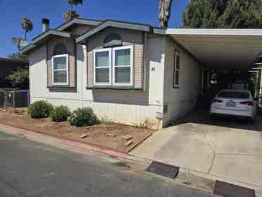 Room for rent starting September
