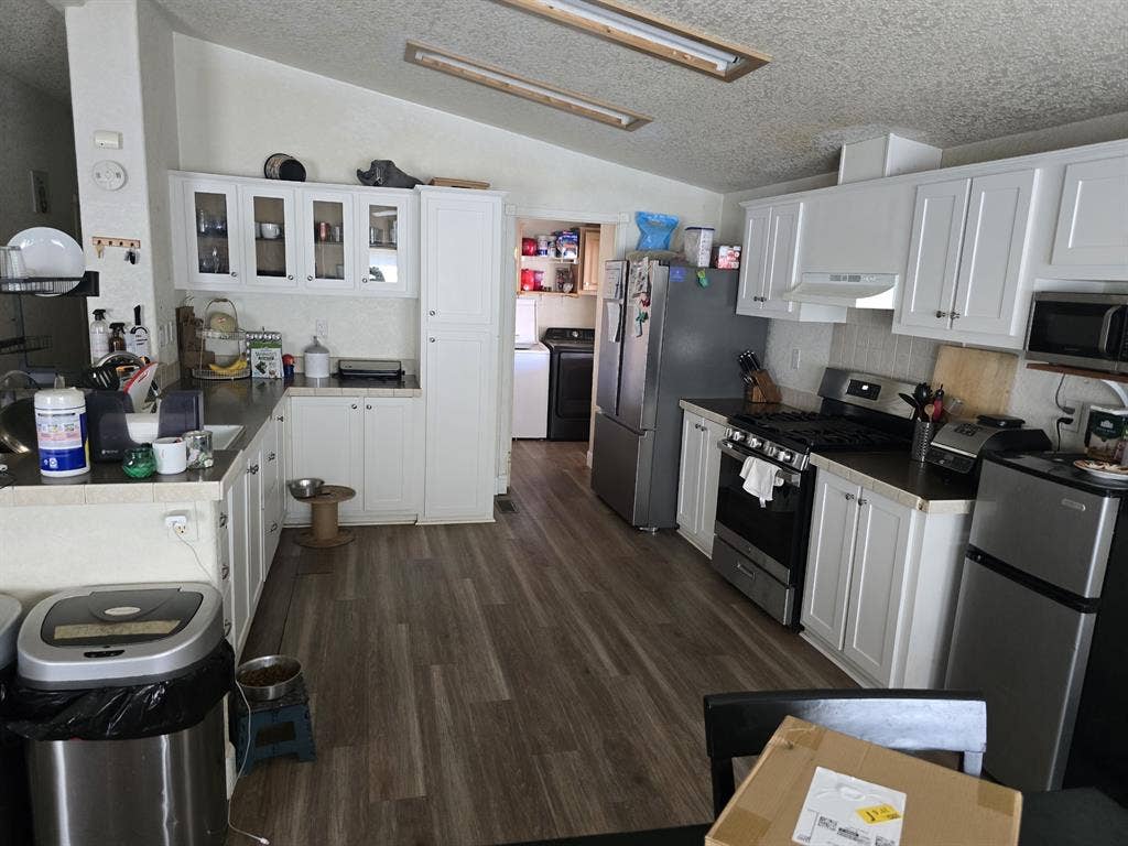 Room for rent starting September