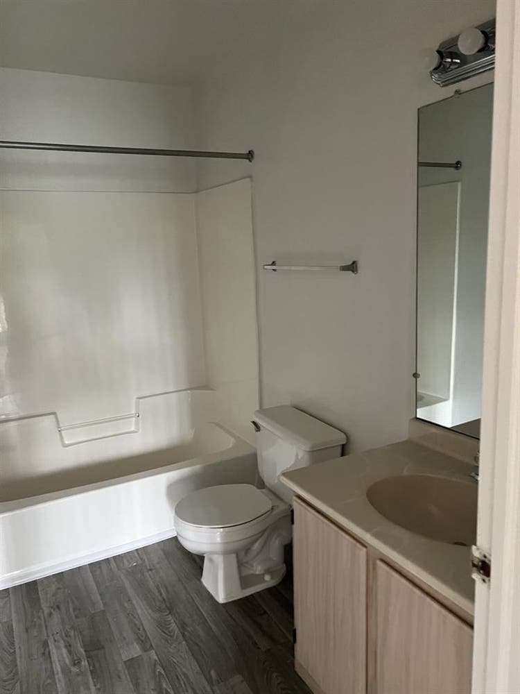 Wixom Apartment
