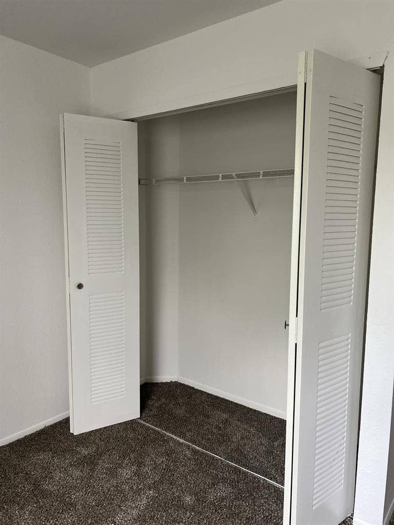 bathroom
apartment