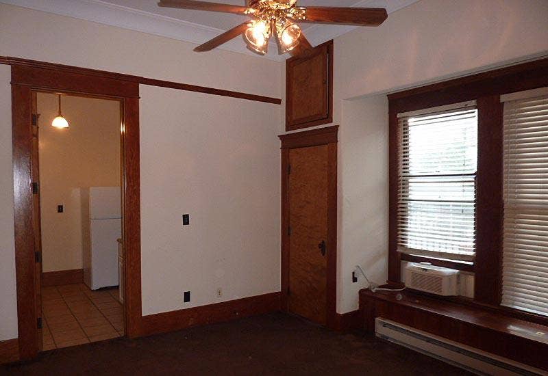 Private Entrance Room $